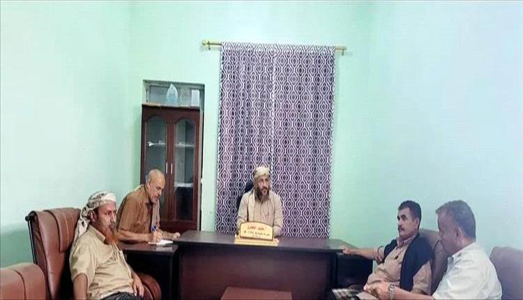 لحج.. إقرار صيانة وتأهيل طريق منطقة الغول بطور الباحة
