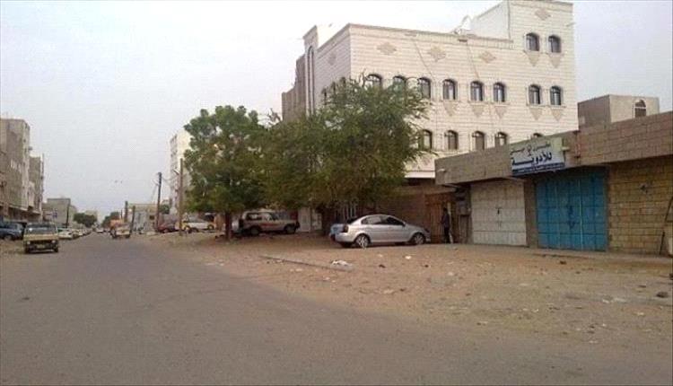 مأساة في عدن.. وفاة زوجين اختناقًا داخل سيارتهما أثناء نومهما هربًا من انقطاع الكهرباء