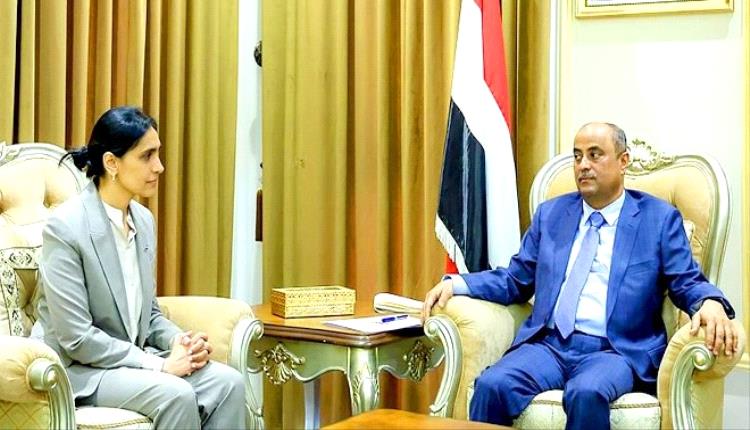 بن بريك في سباق الدعم الدولي: ملفات الاقتصاد والكهرباء تتصدر محادثاته مع بريطانيا وفرنسا