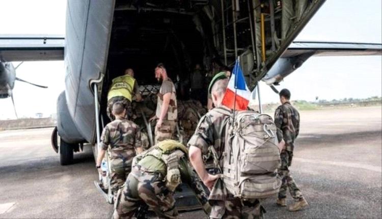 فرنسا تُنهي وجودها العسكري في داكار.. انسحاب تدريجي وفق اتفاق شراكة