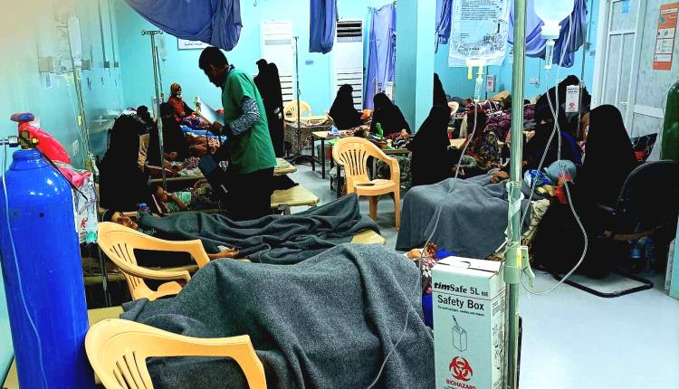 عدن تحت رحمة الكوليرا.. حالة كل 10 دقائق تُرعب مستشفى الصداقة