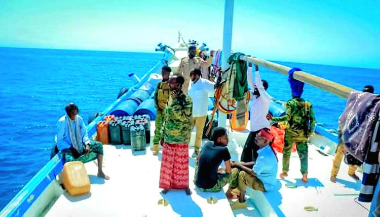 قرصنة في وضح النهار.. مسلحون يختطفون 27 صياداً حضرمياً ويطالبون بفدية