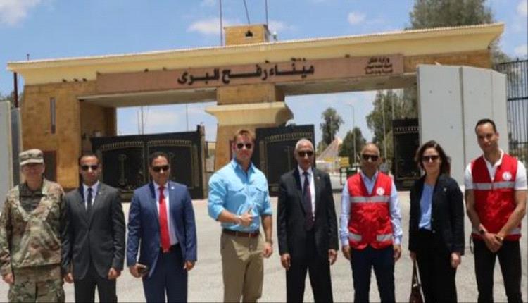 وفد أمريكي يزور معبر رفح: إشادة بالجهود المصرية وتفقد لجاهزية المساعدات لغزة