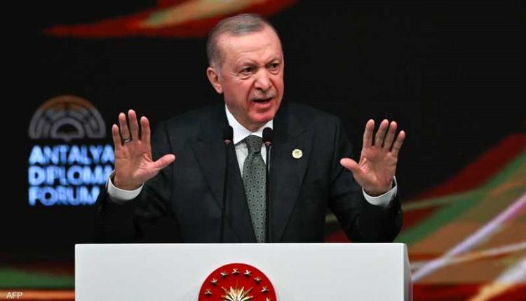أردوغان يحذر قوات سوريا الديمقراطية من "المماطلة"