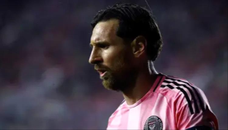 جماهير الأهلي السعودي تطالب بـ”صفقة ميسي”