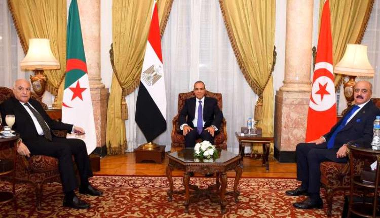 
بيان مصري جزائري تونسي يؤكد رفض كل أشكال التدخل الخارجي في ليبيا