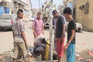 مدير عام الشيخ عثمان يوجه بسرعة معالجة طفح مياه الصرف الصحي بمنطقة الممدارة

