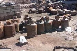 محطات الغاز المنزلي على الطرقات العامة في مديرية الحد بيافع تُهدد حياة المواطنين

