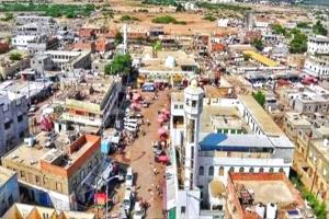 أبين.. أزمة وقود تعيد شبح الإطفاء الشامل إلى خنفر وزنجبار وشقرة
