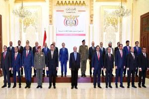 وزير ياباني يرحل بسبب حفنة أرز.. ووزير يمني يبقى رغم ملايين الفساد!