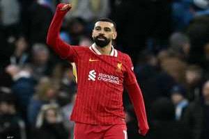 محمد صلاح يواصل صناعة التاريخ بجائزة جديدة مع ليفربول