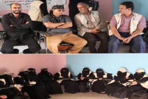 مدير عام الشعيب يدشن الدورة التدريبية في مجال التأهيل المجتمعي للمثقفات بالمديرية