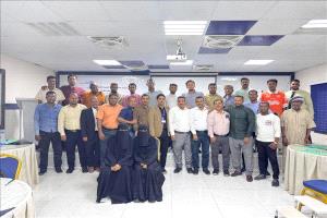 الإدارة العامة لصحة الموانئ والحجر الصحي تختتم الدورة التدريبية للعاملين الصحيين بالمنافذ الحدودية بمدينة المكلا
