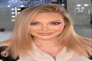 نادين تحسين بك تصدم الجميع بلون شعرها وبـ"لوك"جريء
