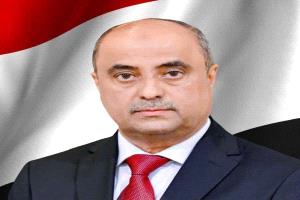 مصدر حكومي: رئيس الوزراء لن يعود إلى عدن خالي الوفاض