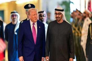 ترامب يغادر الخليج بـ1.4 تريليون دولار وصفقة طائرة مثيرة للجد