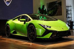 لامبورجيني هوركان 2025 في الإمارات: وحش السرعة!