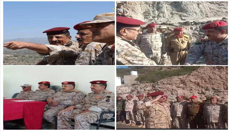 وزير الدفاع يتفقد جبهات الضالع ويشيد بجاهزية القوات المسلحة
