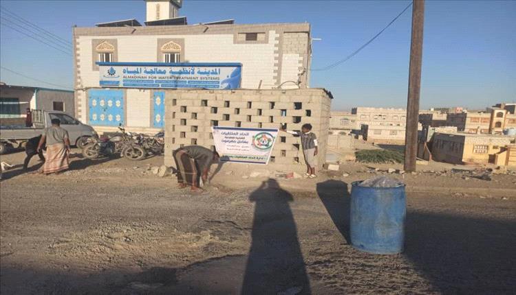 حملة "معًا نبني الشحر" تواصل نشاطها لتعزيز السلامة وخدمة المجتمع
