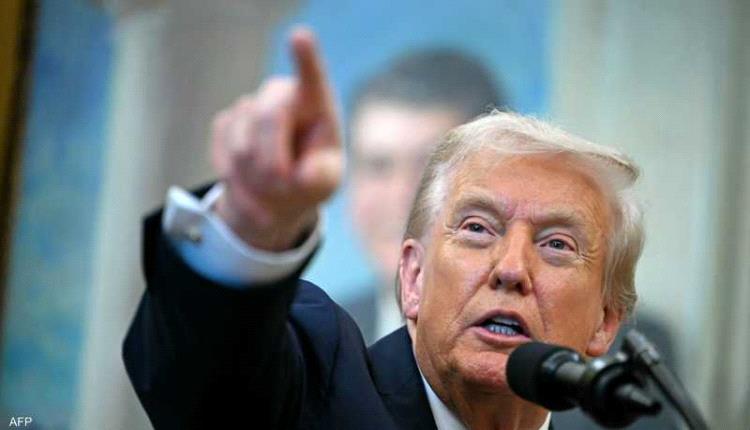 معركة على الهواء.. ترامب يرد على من شبهه بـ"قرد هارب"