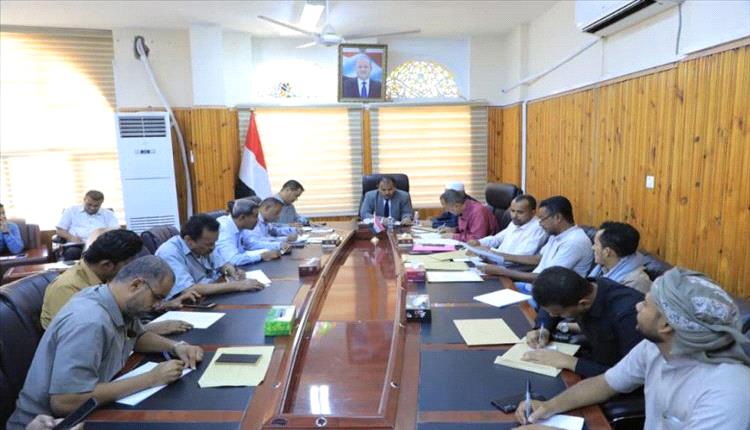 حضرموت تبدأ تحليل عروض مشاريع تعليمية لتعزيز البنية التحتية