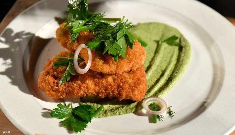 3 أطعمة يومية شائعة قد تسرّع الإصابة بالخرف