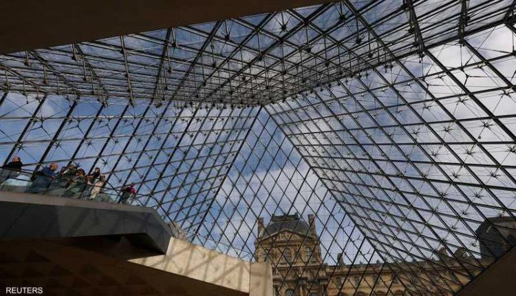 فرنسا.. كشف تفاصيل جديدة بشأن منفذي سرقة اللوفر