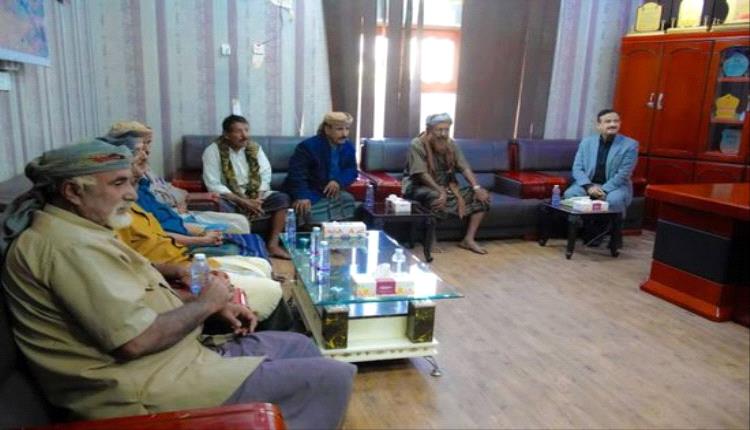 محافظ شبوة ووجهاء لقموش يؤكدون الشراكة الوطنية وتعزيز الأمن