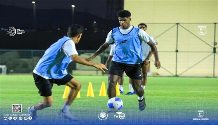 تضامن حضرموت يواجه النهضة العماني بمعنويات عالية