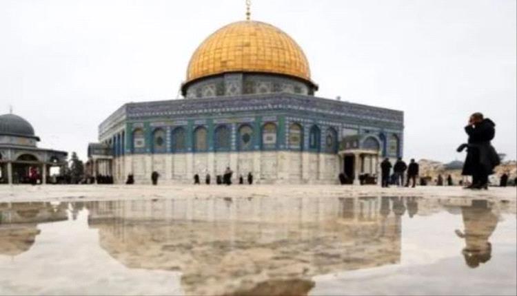 اقتحامات الأقصى والاعتقالات تُصعّد التوتر بالضفة