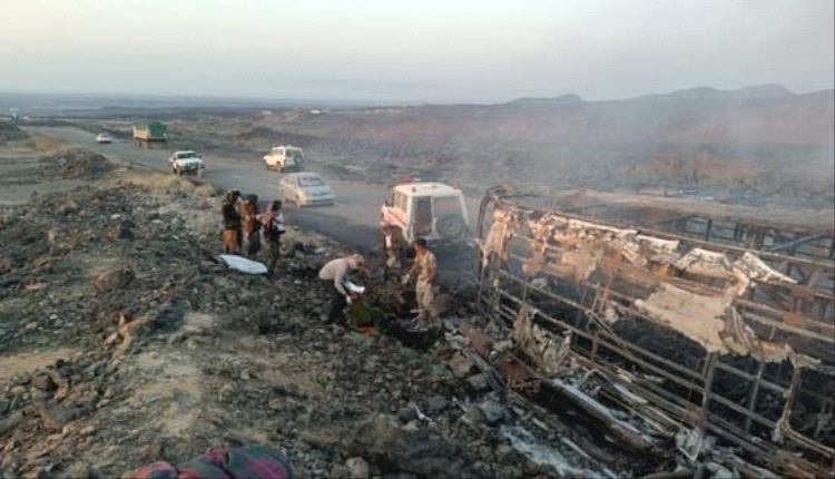 محرقة على طريق العرقوب: حافلة تصطدم بـ"فوكسي" وألسنة النار تحاصر الركاب