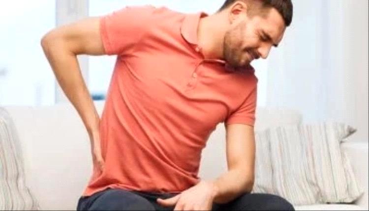 المشي علاج بسيط يغفل عنه كثيرون لتخفيف آلام الظهر