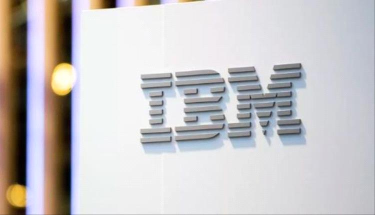 آي بي إم" تستغني عن آلاف الموظفين لإعادة التموضع في قطاع الخدمات