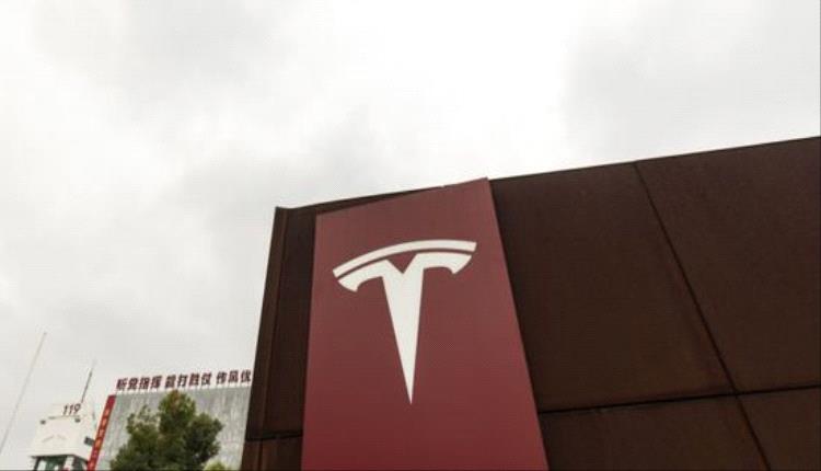 تراجع قياسي لتسلا في ألمانيا وسط ازدهار السيارات الكهربائية