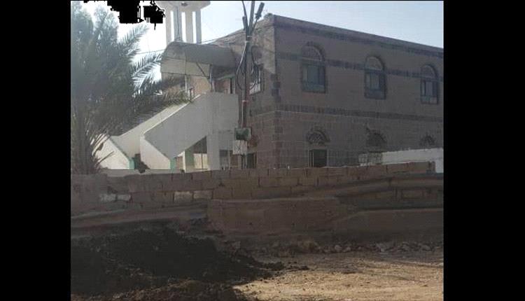 أهالي إب يحمون حرمة المساجد ويوقفون مشروع محطة غاز