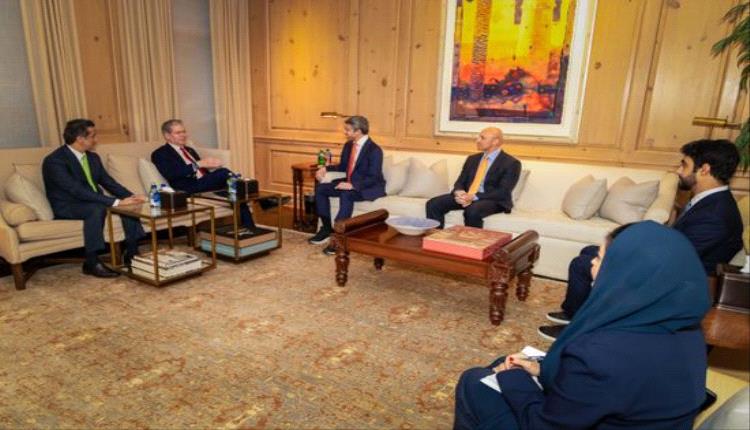 عبدالله بن زايد وبيسينت يبحثان تعزيز التعاون الإماراتي-الأمريكي