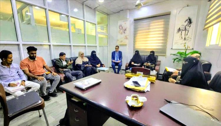 كلية اللغات بجامعة عدن تعزز جودة التعليم بورشة للإرشاد الأكاديمي والنفسي