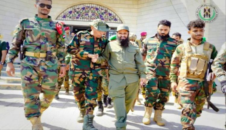 وفد أمني رفيع يعزز الأمن في المنطقة الحرة بعدن ويحمي المرافق الحيوية