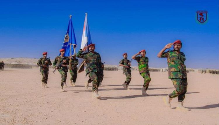 عرض عسكري مميز لخريجي اللواء الثامن في شبوة: تأكيد على الجاهزية واستقرار المحافظة
