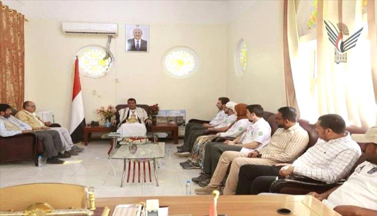 مأرب تعزز الشراكة الإنسانية مع جمعية أمودا التركية لتخفيف معاناة النازحين
