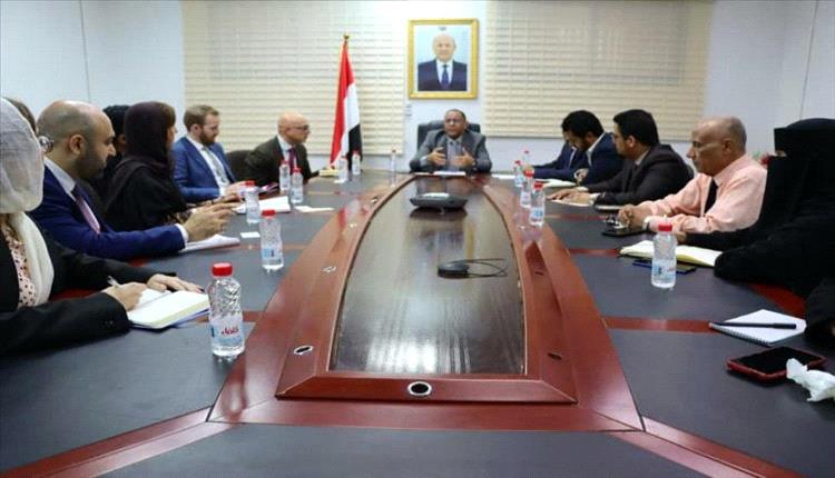 وزير الصناعة يبحث تعزيز الشراكة مع الاتحاد الأوروبي وOECD لدعم الاقتصاد اليمني
