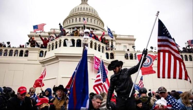 ترامب يمنح العفو مجدداً لأحد منفذي هجوم الكابيتول بعد سجنه بسبب حيازة أسلحة
