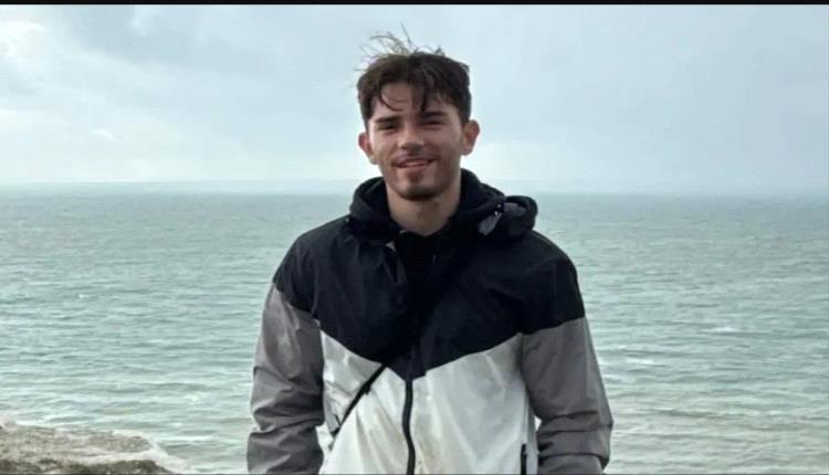 لقاء بالصدفة في متجر يجمع بريطانياً بوالده التركي بعد 20 عاماً