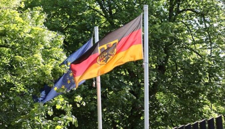 رحيل التوأمتين كيسلر نهاية هادئة لأسطورتين هزّتا مسار الفن الأوروبي