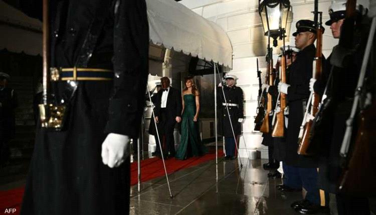 بالأخضر.. فستان ميلانيا يسرق الأضواء في البيت الأبيض