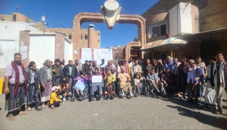 جرحى تعز ينتصرون: إنهاء الاعتصام واستعادة حقوق العلاج