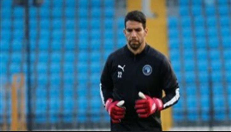 عاجل.. الغندور يعلن إعتزال شريف إكرامي نهاية الموسم