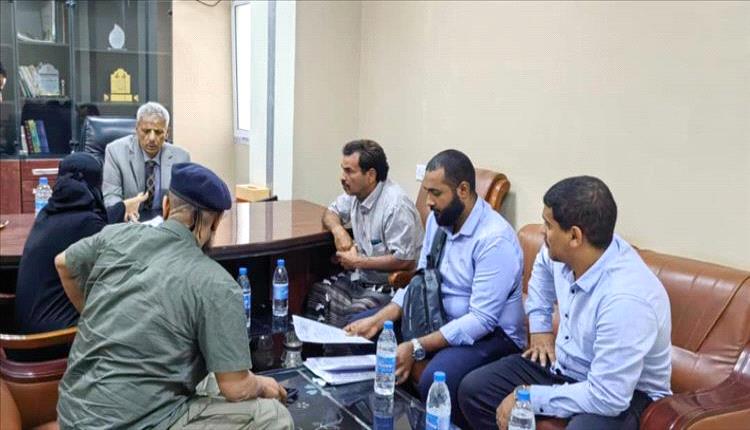 محافظ لحج يدعم مشاريع تنموية في تبن لتعزيز المياه والسكن المحلي

