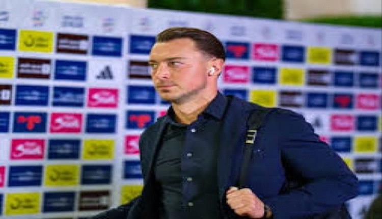 يايسله يردّ بحزم: "من ينتقد لا يعرف الأهلي من الداخل"