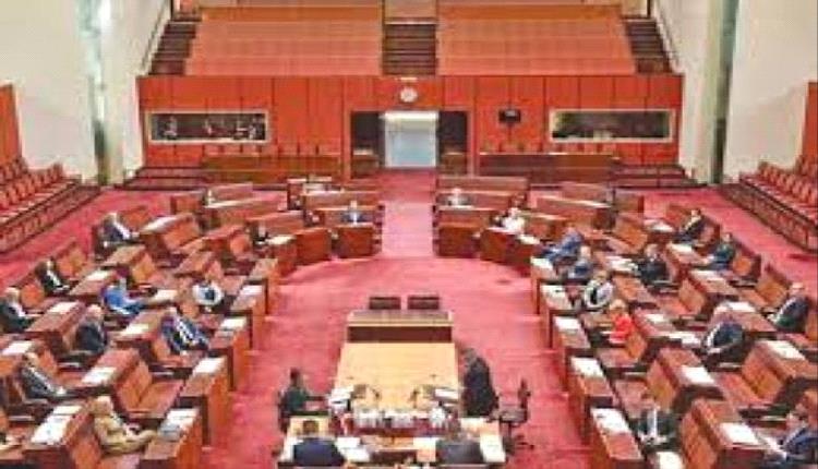 هانسون بالبرقع تثير جدلًا عنصريًا في البرلمان الأسترالي